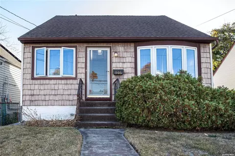 146 Washington Ave, Valley Stream, NY 11580