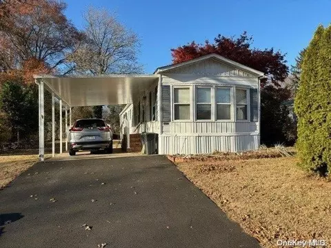 39 Witt Ln # B, Aquebogue, NY 11931