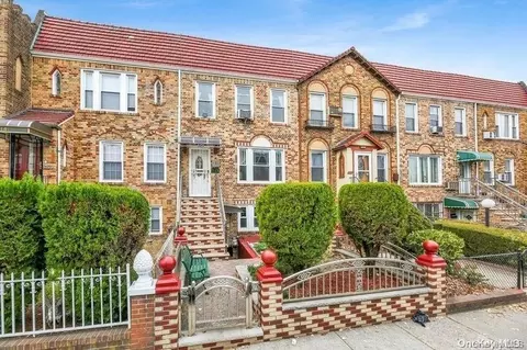 712 E 43rd St, Brooklyn, NY 11203