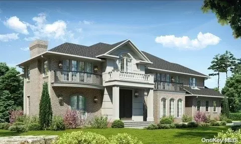 7 S Circle Dr, North Hempstead, NY 11021