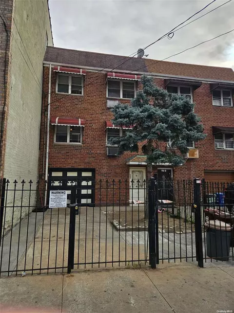 348 Bleecker St, Brooklyn, NY 11237