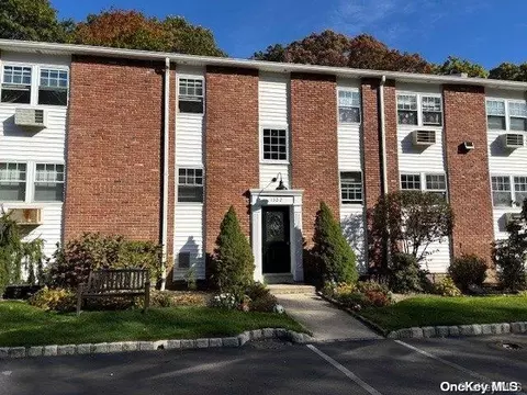 132 Church St #2A, Kings Park, NY 11754