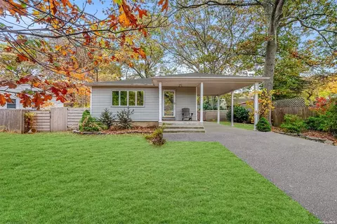 245 Blue Point Rd, Selden, NY 11784