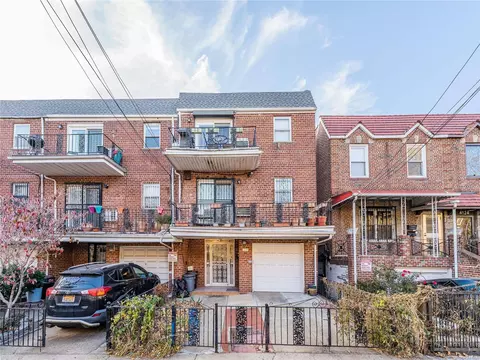 41-30 63rd St, New York, NY 11377