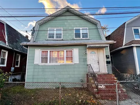 14-25 Pearl St, New York, NY 11691