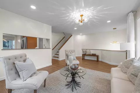 240-29 Oak Park Dr #C, Douglaston, NY 11362