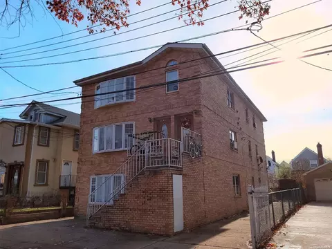 104-28 94th Ave, New York, NY 11416