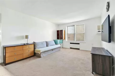 170-06 Crocheron Ave #2C, New York, NY 11358