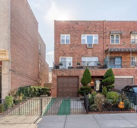 56-16 39th Ave, New York, NY 11377