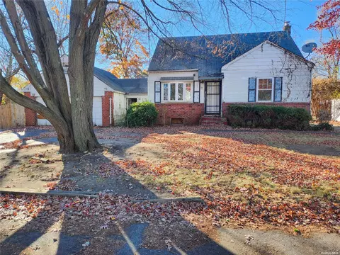 56 S 31st St, Wyandanch, NY 11798