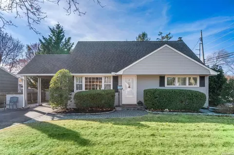 1 Nevada St, Syosset, NY 11791