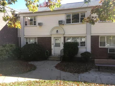 15-23 212th St #2, Bayside, NY 11360