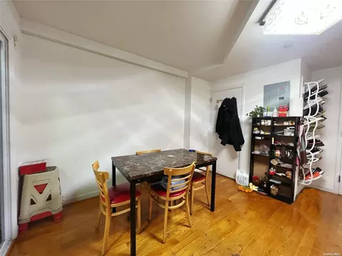140-75 Ash Ave #3E, New York, NY 11355