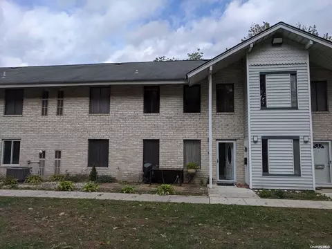 3 And 4 Juniper Ct #3-4, Coram, NY 11727