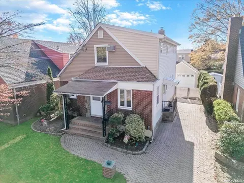 706 6th Ave, New Hyde Park, NY 11040