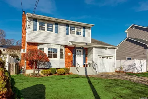 1793 Frederick Ave, Merrick, NY 11566
