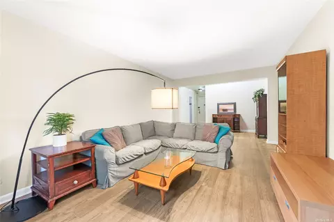 37-56 87th St #4G, Jackson Heights, NY 11372