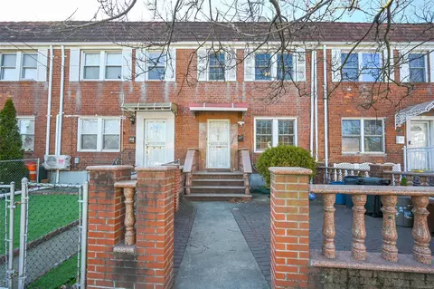 46-84 Hollis Court Blvd, New York, NY 11358