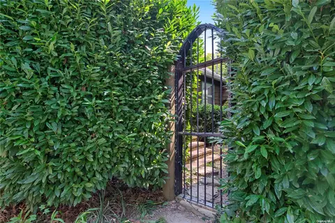 38 Maidstone Ave, East Hampton, NY 11937