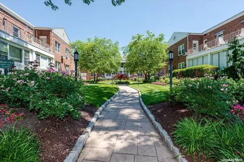1391 Broadway #A-11, Hewlett, NY 11557