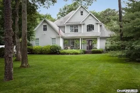 116 S Hillside Ave, Nesconset, NY 11767