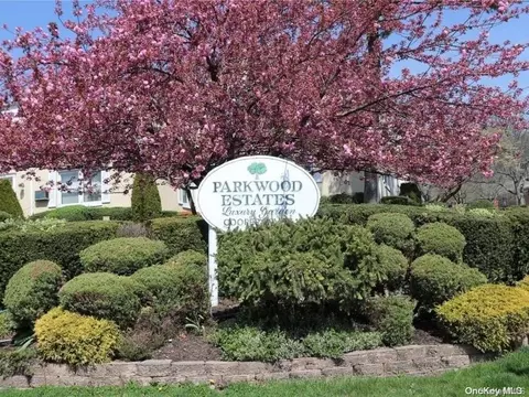 71-38 Little Neck Pkwy #151B, New York, NY 11426
