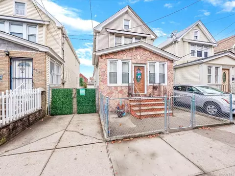 89-32 184 Pl, New York, NY 11423