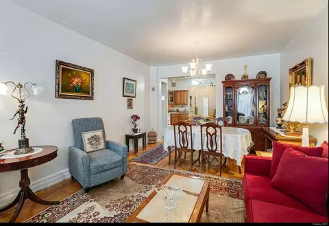1560 E 18th St #1I, Brooklyn, NY 11230