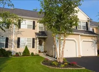 18 Tee Ln #18, Red Hook, NY 12571 photo 1