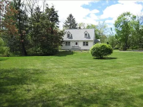 305 Baxtertown Rd, Fishkill, NY 12524 photo 1