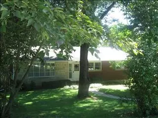 43 Skyview Dr, Poughkeepsie, NY 12603 photo 1