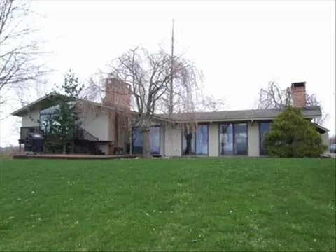 79 Hooperfields Dr, Sharon, CT 06069 photo 1