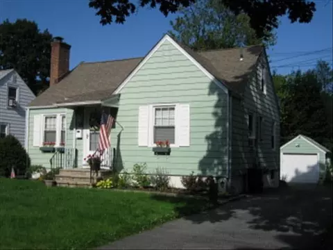 39 Meyer Ave, Poughkeepsie, NY 12603 photo 1