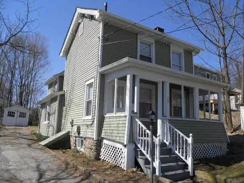 13 Bartlett St, Poughkeepsie, NY 12601 photo 1