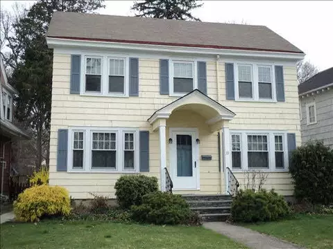 33 Crescent Rd, Poughkeepsie, NY 12601 photo 1