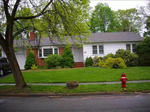 8 Kimball Rd, Poughkeepsie, NY 12601 photo 1