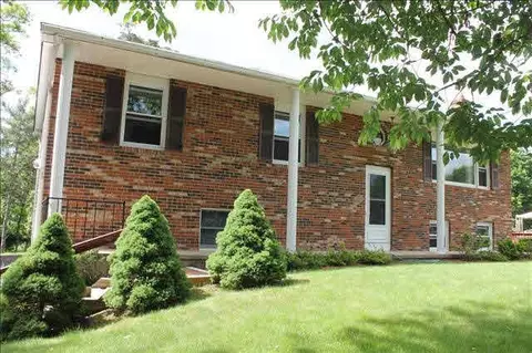 40 Colette Dr, Poughkeepsie, NY 12601 photo 1