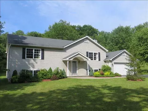 94 Cramer Rd, La Grange, NY 12603 photo 1