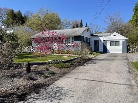 3 Beekman Ln, Poughkeepsie, NY 12603 photo 1