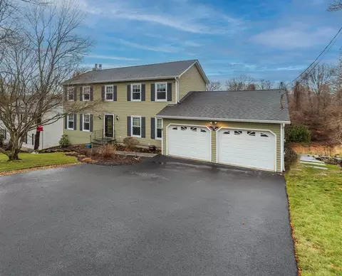 24 Colette Dr, Poughkeepsie, NY 12601 photo 1