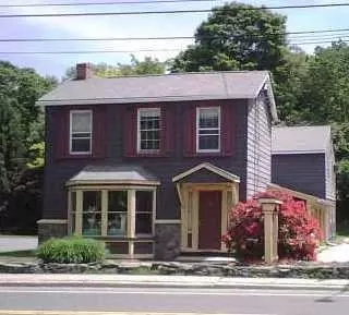 4328 Albany Post Rd, Hyde Park, NY 12538