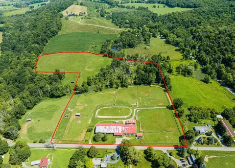 Crest Lane, Ancram, NY 12503