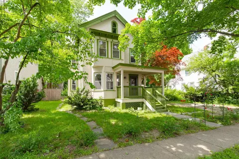12 Hammersley Ave, Poughkeepsie, NY 12601