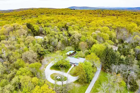 438 Willow Brook Rd, Stanford, NY 12514