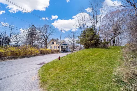 2 Highland Pl, Beacon, NY 12508