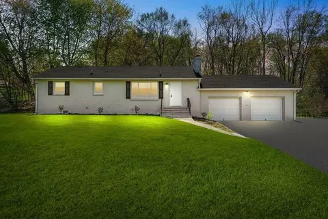 270 Salt Point Tpke, Poughkeepsie, NY 12603