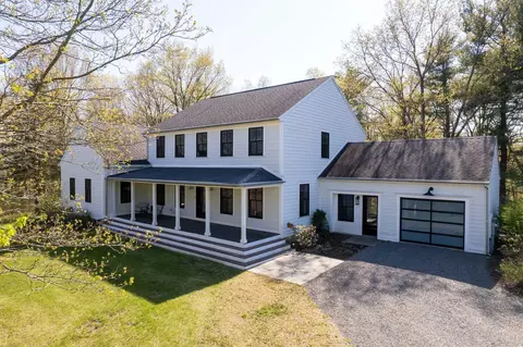 134 Rabbit Ln, Kinderhook, NY 12106