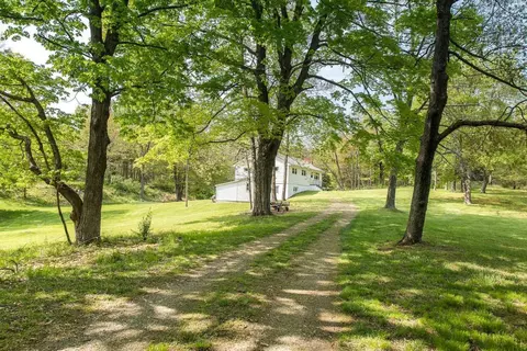 573 Hunns Lake Rd, Stanford, NY 12581