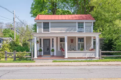37 E Market St, Red Hook, NY 12571
