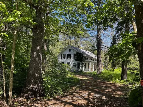 60 Phillips Rd, La Grange, NY 12603